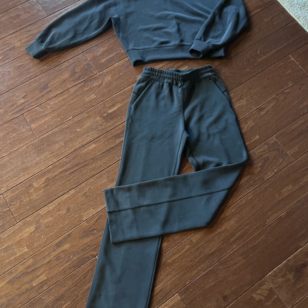Lululemon Softstreme Set